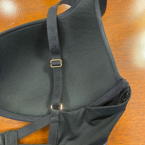 🖤Savage X Fenty Black Tshirt Bra - Picture 8 of 12